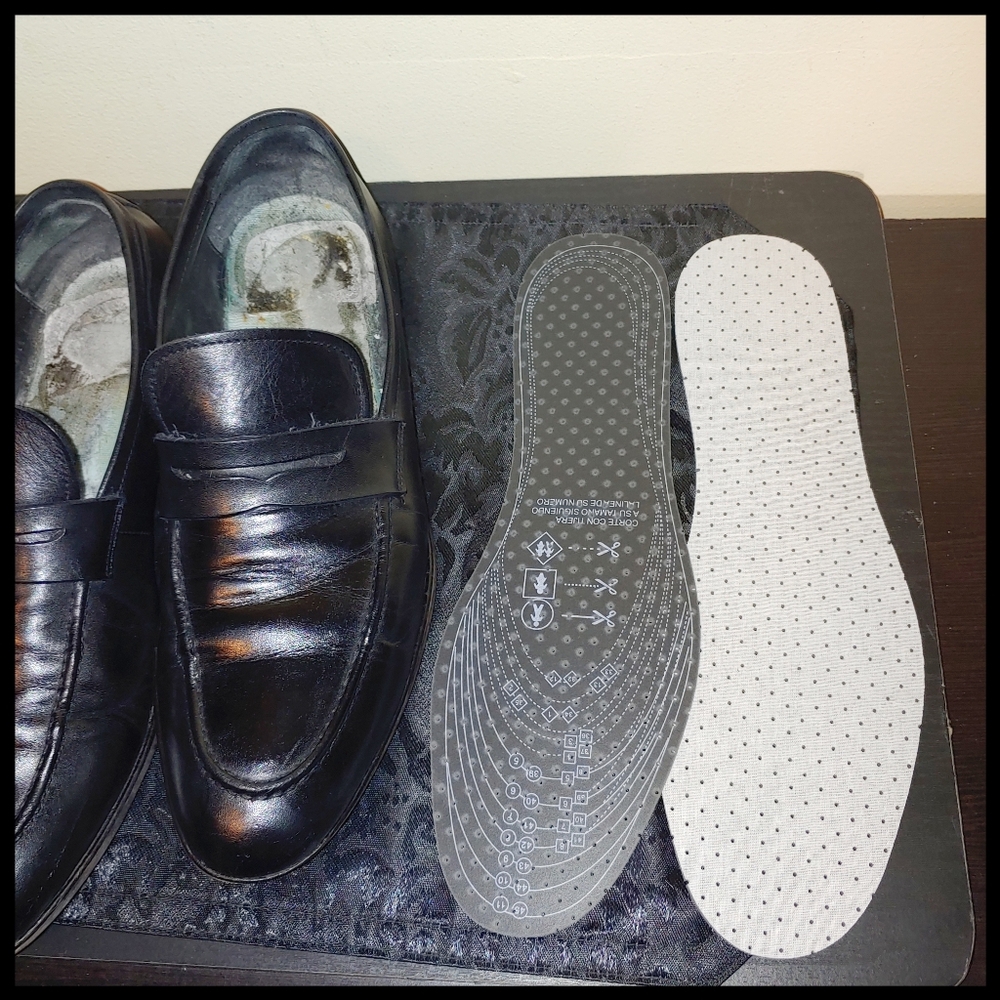 Warfield & Grand Bowen Leather Loafer - Picture 10 of 10